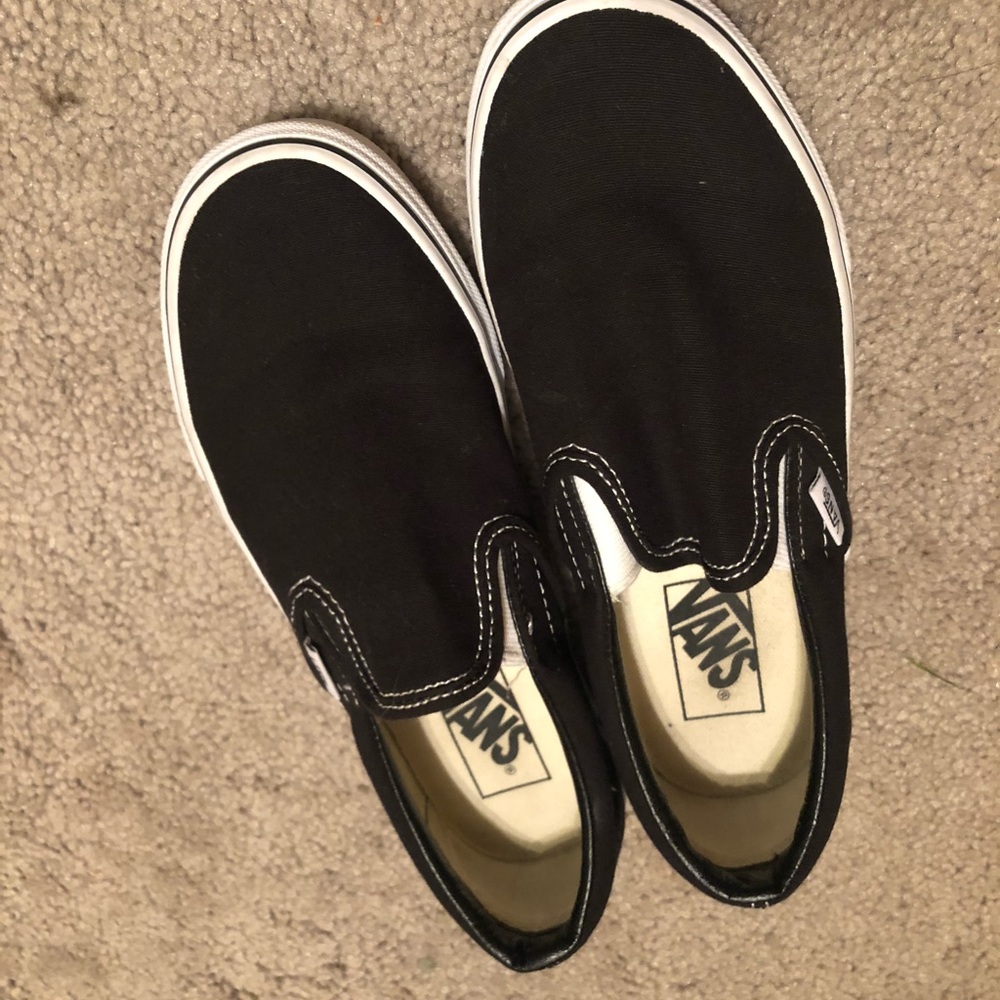 Vans slip on size 7